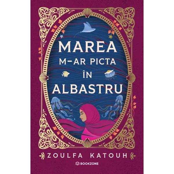 C&acirc;t timp marea r&259;m&acirc;ne albastr&259; exist&259; o parte din noi care &icirc;nc&259; mai poate spera&nbsp;Jihad Dabbagh are &537;aptesprezece ani &537;i simte via&539;a prin culori Dar dup&259; moartea nea&537;teptat&259; a mamei sale toate nuan&539;ele se sting Cople&537;it&259; de pierdere &537;i ne&icirc;n&539;eleas&259; de tat&259;l ei este trimis&259; la Academia Braxton unde numele ei &537;i hijabul o transform&259; &icirc;ntr-o 