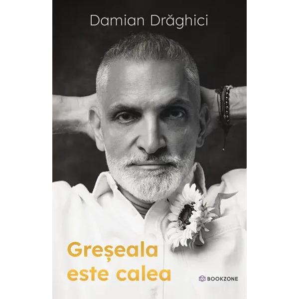 DESTINUL F&258;R&258; EGAL AL UNUIA DINTRE CEI MAI &Icirc;NZESTRA&538;I ARTI&536;TI ROM&Acirc;NI&nbsp;La cincisprezece ani un copil rom din Bucure&537;ti le spunea tuturor c&259; &icirc;ntr-o zi va urca pe cele mai mari scene ale Americii To&539;i &icirc;l credeau nebun Era 1985 iar regimul Ceau&537;escu tocmai &icirc;i refuzase viza Trei ani mai t&acirc;rziu fugea din comunism cu naiul &icirc;n bra&539;e Destina&539;ia era Italia &icirc;ns&259; ajunge 