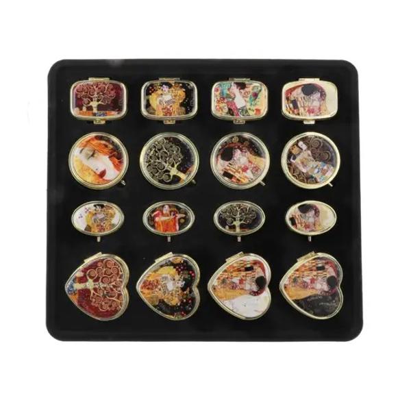 Cutie pentru pilule Gustav Klimt 5320951Important Acest produs este disponibil in mai multe variante Nu se poate alege modelul se livreaza aleatoriu in functie de stoc
