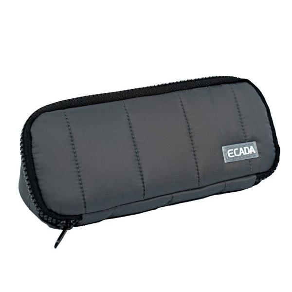 Penar 1 fermoar borset&259; ECADA 78509 &ndash; modern &537;i rezistentPenarul ECADA 78509 se eviden&539;iaz&259; printr-un design contemporan &icirc;n nuan&539;&259; gri cu finisaj mat &537;i cus&259;turi decorative tip &bdquo;matlasat&rdquo; care &icirc;i ofer&259; un aspect premium &537;i pl&259;cut la atingereCu 1 compartiment cu fermoar acest model este ideal pentru organizarea eficient&259; a instrumentelor de scris &537;i a accesoriilor de zi cu 