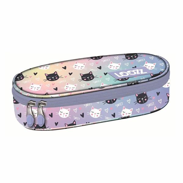 Penarul Looz Happy Cats este potrivit pentru scoala avand un design placut si practic Produsul este ideal pentru organizarea instrumentelor de scris si a altor accesorii necesareCaracteristici1 compartiment principal spatiosDesign colorat cu imprimeu Happy Cats cu pisici si inimioareUsor de curatat si de intretinutInchidere cu fermoar dublu