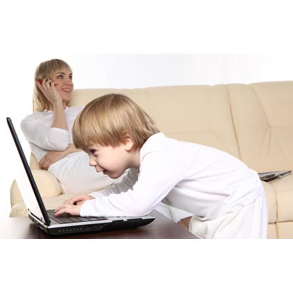 Pentru multi copii instalarea unui filtru Internet este precum gustul de lamaie pentru intaia oara smile Neasteptat dar necesar Internetul poate fi un loc confuz si periculos pentru cei mici In lipsa unei masuri de siguranta multi copii pot patrunde in zonele periculoase ale pornografiei pedofiliei violentei pradatorilor si escrocilor online Dar nu exista motive sa va temeti de Internet Navitron a fost creat ca o masura de protectie pentru copii si parinti sa-i ajute sa 