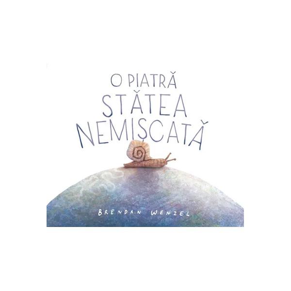 O piatr&259; este doar o piatr&259; Sau oare poate fi mai mult de-at&acirc;tS&259; fie un deal greu de urcat pentru f&259;pturi mici &537;i neputincioase Dar un culcu&537; unde s&259; te cuib&259;re&537;ti la ad&259;post E piatrarece &537;i &icirc;ntunecat&259; E verde e mov Tu cum o veziO frumoas&259; poveste care ne arat&259; cum diferen&539;a de perspectiv&259; &537;i trecerea timpului pot transforma o piatr&259; aparent obi&537;nuit&259; 