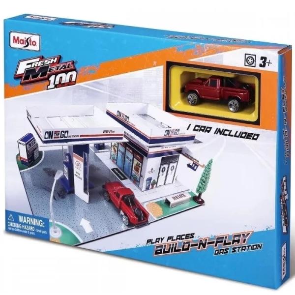 SetFresh Metal 100 cu 1 Masina Inclusa a fost conceput pentru a oferi experienta variata de joaca cu vehicule metalice Fiecare set include un vehicul metalic si elemente de decor care permit construirea unui mic scenariu realist pista de curse statie de alimentare sau santier de constructii Designul tip build-n-play&rdquo permite asamblarea utilizarii si reorganizarea stimularea imaginatiei si jocul creativ Fiecare varianta include accesorii specifice temei bariere conuri si traseu 