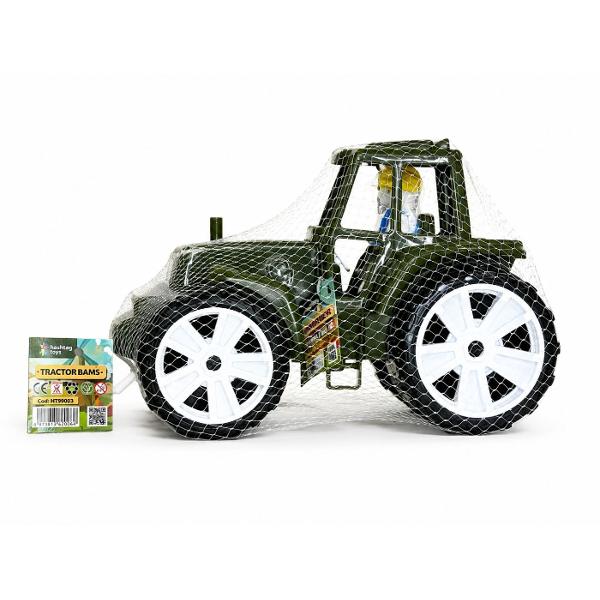 Tractorul pentru copii BAMS 0 in culoare militara este un cadou excelent pentru micii pasionati de utilaje agricole si vehicule speciale Jucaria este echipata cu roti mari care asigura o deplasare usoara pe diferite suprafete o cabina deschisa si o figurina detasabila a soferului oferind o experienta de joaca mai realista si mai captivanta &Icircn partea din spate tractorul este prevazut cu un carlig de remorcare pentru atasarea unei remorci extinzand astfel posibilitatile de joaca 