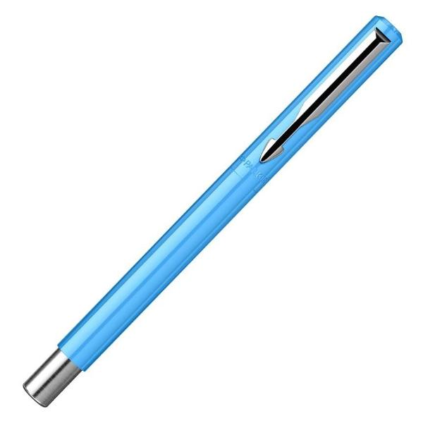Stilou Vector Light Blue CT Parker&nbsp;Corp si capac din plastic ABS&nbsp;de culoare albastru deschisCapacul se inchide prin apasarePenita din otel inoxidabil placata cu crom avand in varf pastila de iridiu&nbsp;Accesorii din otel inoxidabil placate cu cromClip din otel inoxidabil placat cu cromStiloul functioneaza atat cu cartuse cat si cu convertorPachetul 
