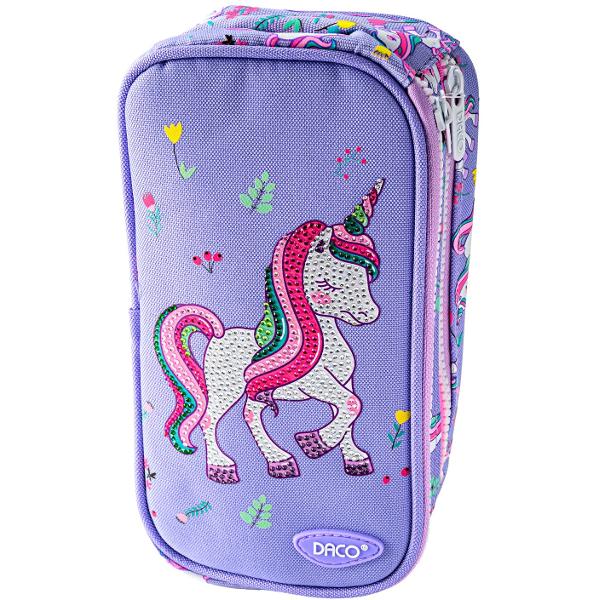 Penarul Borset&259; DACO PE719M&nbsp;este alegerea ideal&259; pentru feti&539;ele care ador&259; universul magic al unicornilor Cu un design deosebit &icirc;n nuan&539;e delicate de mov &537;i decorat cu un&nbsp;unicorn str&259;lucitor acest penar aduce un plus de culoare &537;i elegan&539;&259; fiec&259;rei zile de &537;coal&259;p 