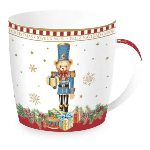 Bucur&259;-te de magia s&259;rb&259;torilor de iarn&259; cu cana din por&539;elan Easy Life colec&539;ia Christmas Teddy un accesoriu elegant &537;i plin de farmec inspirat de universul &icirc;ndr&259;gitei pove&537;ti Sp&259;rg&259;torul de nuciRealizat&259; din por&539;elan alb cana impresioneaz&259; prin designul festiv &537;i ilustra&539;iile cu ursule&539;i adorabili 