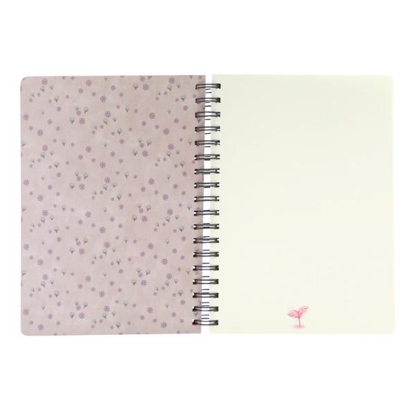 Agenda cu spira mare Gorjuss - Little WingsFii creativ cu aceasta Agenda cu spira mare Gorjuss - Little Wings Cu un amestec de pagini liniate si simple lasati-va imaginatia sa se elibereze160 de pagini liniate160 de pagini simpleInchideere elasticaDimensiuni 195 x 239 x 21 cm