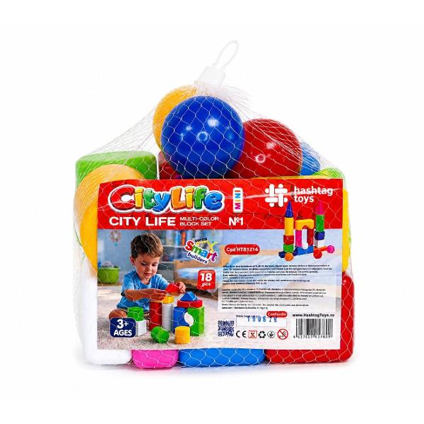 Primele descoperiri in lumea constructiilor incep cu setul colorat &bdquoCity Life Mini Plasa 1&rdquo Acest set este creat special pentru micii exploratori care adora sa construiasca sa experimenteze si sa inventeze propriile creatii Datorita pieselor mari si colorate copilul poate construi cu usurinta turnuri casute arcade si alte structuri interesante dezvoltandu-si imaginatia si creativitatea Jocul cu acest constructor ajuta la dezvoltarea motricitatii fine coordonarii 