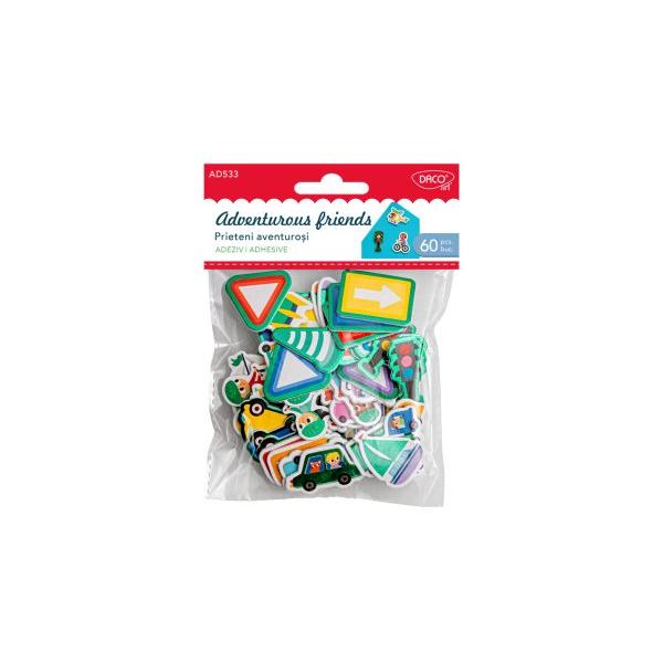 D&259; via&539;&259; proiectelor creative cu setul DACO Prieteni aventuro&537;i AD533 format din 60 de accesorii decorative din spum&259; autoadeziv&259; viu colorate &537;i u&537;or de folositModelele inspirate din aventur&259; c&259;l&259;torii 