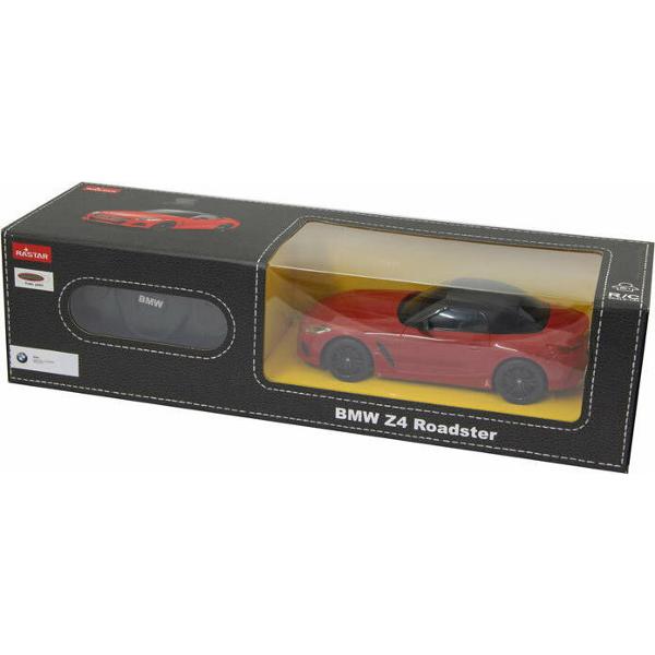 Copilul dumneavoastra se poate juca in voie cu masina cu telecomanda BMW Z4 scara 1 la 24 oferita de brandul international Rastar Nicio cursa nu este imposibil de castigat cu acesta masinuta replica oficiala cu licenta a modelului original construita cu mare atentie la detalii Masinuta are proportiile ideale pentru momente pline de distractie si amuzament avand dimensiunile in centimetri dupa cum urmeaza  1899252Masinuta functioneaza pe frecventa de 24GAlimentarea se face astfel  