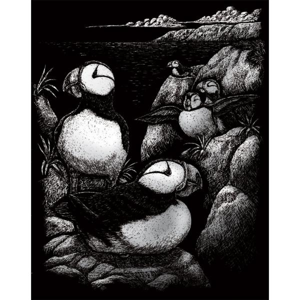 Set gravura pe folie argintie Pufini te invita sa petreci cateva ore in compania celei mai vechi forme de exprimare artistica de cand exista omul pe pamant Placa neagra predesenata in tonuri fine de gri inchis te va ghida in noua ta calatorie poate chiar initiatica Nu stii niciodata ce pasiuni va trezi in interiorul tauAcest Set gravura pe folie argintie Pufini te va scoate din rutina zilnica va schimba unghiurile din care privesti pentru ca fiecare linie scrijelita este 