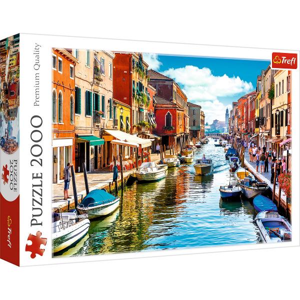 Un puzzle de calitate trebuie sa fie relaxant si distractiv Aranjarea unui puzzle constitue atat pentru copii cat si pentru adulti este o modalitate deosebita de dezvoltare a indemanarii spiritului de observatie si a concentrarii Trefl este o companie poloneza cu sediul central in regiunea Pomorze Incepand din 1985 compania a inceput sa produca puzzle-uri dezvolatand ulterior si segmentul de carti de joc si jocuri de societate In prezent Trefl este lider in Polonia si plina expansiune in 