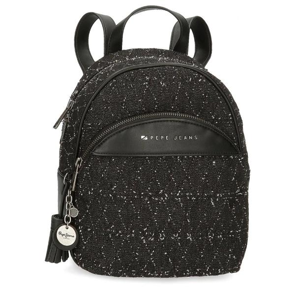 Rucsac casual pentru femei Pepe Jeans Daila negruCuloare negruDimensiune 21x27x10 cmMaterial bumbac  poliester  piele ecologicaBretele sunt ajustabile pentru o purtare confortabilaCapacitate 4 litri1 compartimentRucsacul are ca accesoriu un breloc care completeaza designulManer superior3 buzunare interioare pentru depozitare accesorii si gadgeturiInchidere cu fermoarRucsacul poate fi 