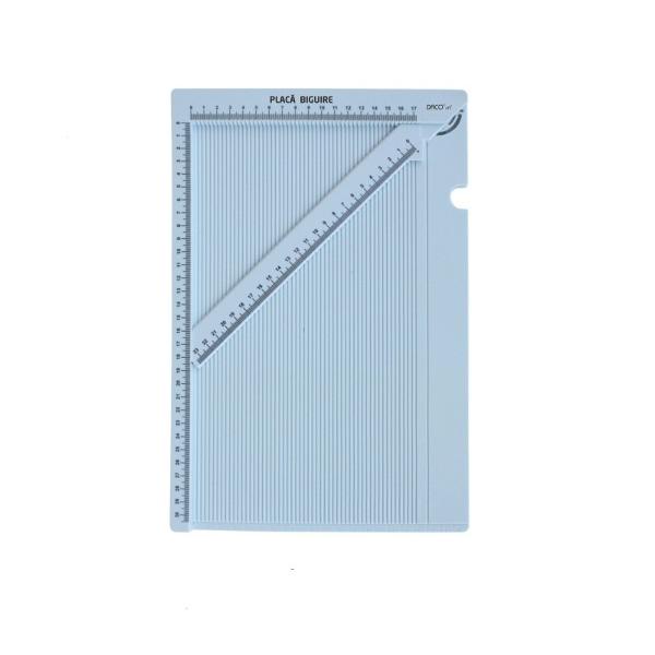 Daca esti pasionat de lucru manual si iti place sa lucrezi cu hartia placa de biguire te va ajuta sa creezi pliuri hartieiPotrivita pentru a crea felicitari plicuri plicuri tip cutie cutii pentru cadouri invitatii rozete si multe alte proiecte din hartie sau cartonPermite crearea mai multor dimensiuni de proiecteCaracteristici produsContine cutit pentru biguireDimensiuni placa 305 x 17 cm