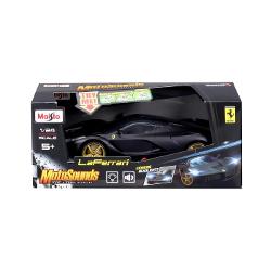 Completeaza-ti colectia cu o legenda a ingineriei auto Ferrari LaFerrari in interpretarea detaliata la scara 124 din gama MotoSounds de la Maisto Aceasta replica uimitoare imbina designul iconic Ferrari cu efecte sonore si luminoase captivanteModelul surprinde perfect liniile fluide si aerodinamice ale hypercar-ului Ferrari LaFerrari Caroseria neagra eleganta este accentuata de detaliile aurii ale jantelor oferind un contrast sofisticat si sportiv Experimenteaza emotia pura a 