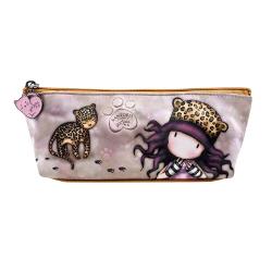 Pouch accesorii Gorjuss Purrrrrfect LoveCea mai draguta modalitate de a-ti depozita si transporta obiectele si lucrurile de mici dimensiuni Pouch-ul din colectia Purrrrrfect Love de la Santoro reprezinta un accesoriu elegantPouch accesorii Gorjuss Purrrrrfect Love de la Santoro poate fi folosit la scoala la serviciu la o iesire seara in oras sau la o plecare in weekendFinisat cu materiale de inalta calitate pentru protectie suplimentara pouch-ul de la Santoro este 