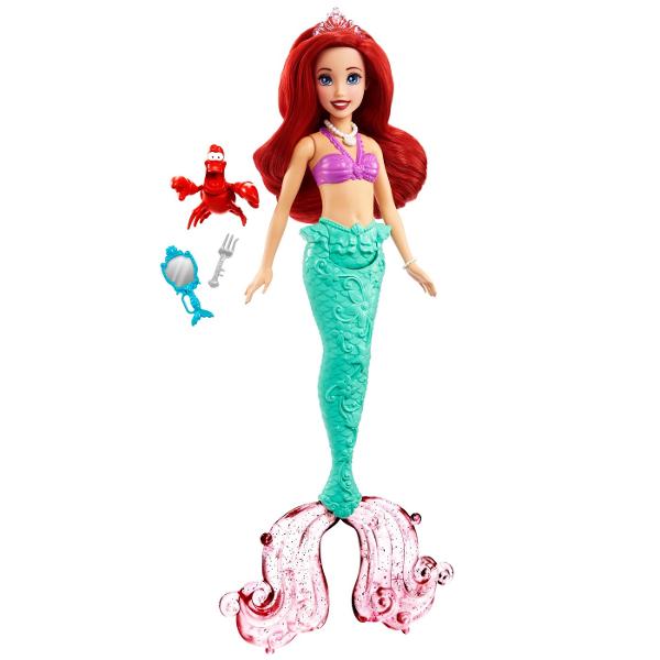 Daca copilul tau iubeste povestea si filmele cu Mica Sirena bucura-l cu acest set minunat Disney Princess Cu el copilul tau isi va dezvolta imaginatia si creativitatea si se va juca ore intregi cu personajele sale preferate Setul include frumoasa papusa Ariel cu par lung rosu si coada frumoasa si multicolora &Icircn plus copiii vor primi si o mini-figurina cu SebastienToate elementele din set sunt realizate din plastic de inalta calitateSetul este potrivit pentru copii cu varsta 