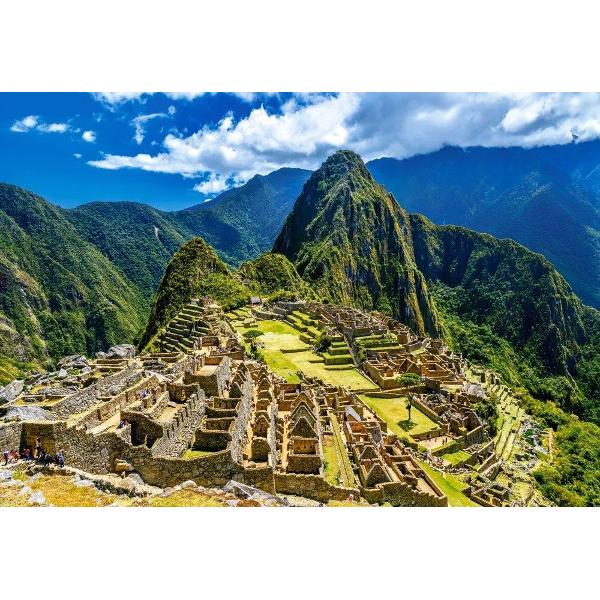 Puzzle de 1000 piese cu Machu Picchu Puzzle-ul are dimensiunile 68 x 47 cm si cutia 35 x 25 x 5 cm Pentru cei cu varste de peste 9 ani