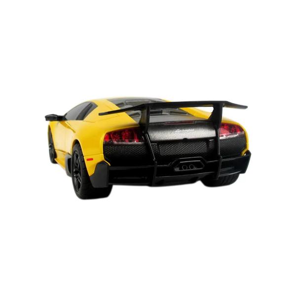 Copilul dumneavoastra se poate juca in voie cu masina cu telecomanda Lamborghini Murcielago LP670 scara 1 la 24 oferita de brandul international Rastar Nicio cursa nu este imposibil de castigat cu acesta masinuta replica oficiala cu licenta a modelului original construita cu mare atentie la detalii Masinuta are proportiile ideale pentru momente pline de distractie si amuzament avand dimensiunile in centimetri dupa cum urmeaza  1969249Masinuta functioneaza pe frecventa de 