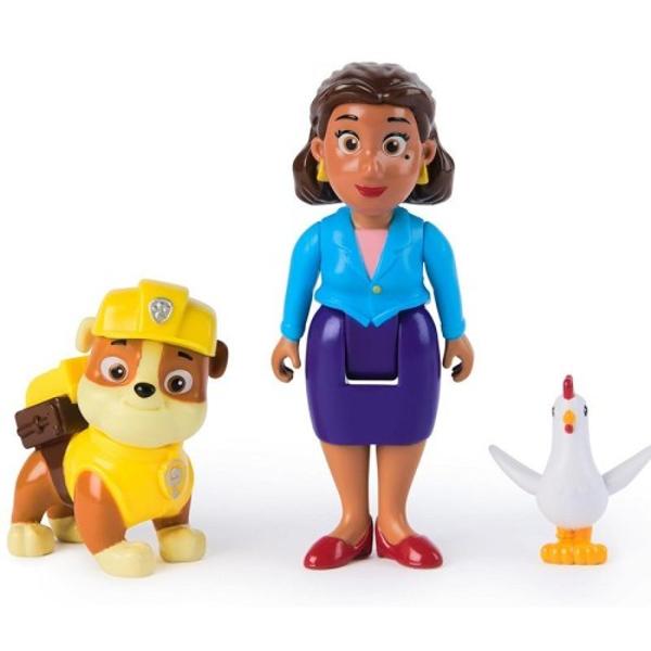 Creeaza-ti propriile aventuri PAW Patrol cu &8203;&8203;Chase primarul Humdinger si Cat Chase Dispunand de design si stil autentic PAW Patrol fiecare figurina arata exact ca in spectacol Cand este timpul pentru o salvare interesanta foloseste-ti imaginatia pentru a-ti recrea episoadele preferate din seria PAW Patrol sau pentru a crea misiuni complet noi Jucariile PAW Patrol pentru baieti si fete sunt cadouri grozave pentru copiii care sunt fani ai spectacolului pentru a stimula jocul 