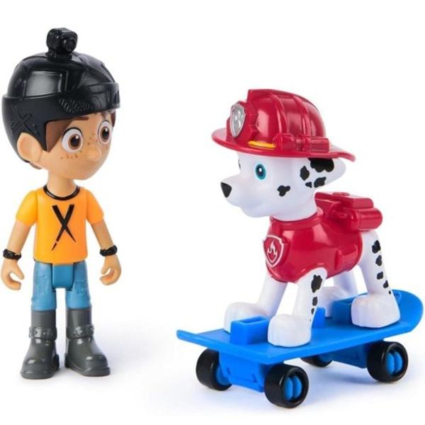 Creeaza-ti propriile aventuri PAW Patrol cu &8203;&8203;Chase primarul Humdinger si Cat Chase Dispunand de design si stil autentic PAW Patrol fiecare figurina arata exact ca in spectacol Cand este timpul pentru o salvare interesanta foloseste-ti imaginatia pentru a-ti recrea episoadele preferate din seria PAW Patrol sau pentru a crea misiuni complet noi Jucariile PAW Patrol pentru baieti si fete sunt cadouri grozave pentru copiii care sunt fani ai spectacolului pentru a stimula jocul 