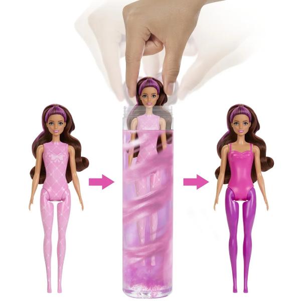 Papusile Barbie Color Reveal ofera o experienta de unboxing plina de surprize sase dintre ele Cu aceasta serie inspirata de moda de balet copiii gasesc una dintre cele patru papusi unice - fiecare are par lung cu o dunga viu colorata Ce papusa vei dezvalui Moda si accesoriile includ o fusta inspirata de balet o piesa unica pentru cap pantofi balerini cu platforma cu sireturi si o perie cu funda Include de asemenea o functie de schimbare a culorii machiajului pe fata papusii 