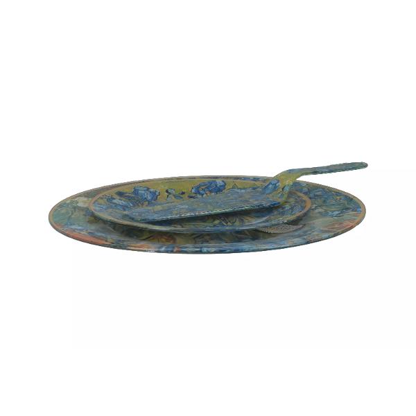 Adaug&259; un plus de rafinament meselor tale cu acest set de servire inspirat de capodopera celebrului Vincent van Gogh „Iris” Perfect pentru ocazii speciale sau utilizare zilnic&259; acest set transform&259; fiecare mas&259; într-o adev&259;rat&259; experien&539;&259; artistic&259;Setul con&539;ine&10004; 1 platou din sticl&259; 28 cm – ideal pentru servirea 