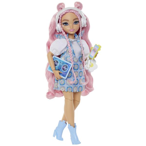Papusile Barbie Dream Besties incurajeaza copiii sa-si impartaseasca talentele unice lumii la fel ca Daisy Jean Daisy Jean viseaza sa detina o casa de muzica si sa cante la cel mai mare festival de muzica ajuta-o sa-si urmareasca visurile cu 9 accesorii diferite cu tematica muzicala inclusiv casti o tableta DJ si telefon Papusa de moda are de asemenea parul lung si ondulat roz pentru distractia de coafat Papusile Barbie Dream Besties inspira copiii de la 4 ani in sus sa-si implineasca 