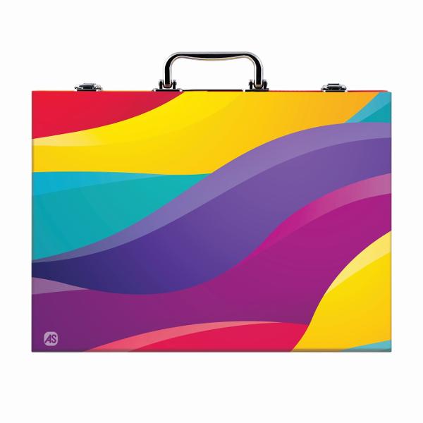 Nu conteaza cate culori ai nu sunt niciodata suficiente Cutia de pictura din lemn este un studio de pictura portabil cu 100 de accesorii pentru a picta ore intregi Poti avea toate accesoriile de pictura necesare cu tine oriunde te-ai duce pentru a le folosi atunci cand esti inspirat Markerele creioanele colorate creioanele colorate pastelurile acuarelele creioanele pensulele si foile de desen sunt adapostite intr-o cutie durabila din lemn si va permit sa va dati frau liber 