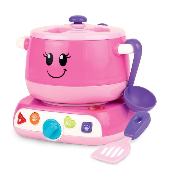 Micutul tau poate descoperi bucuria gatitului cu jucaria Winfun Oala Magica Aceasta include o oala si o tigaie precum si patru forme alimentare care incurajeaza activitatile de sortare si recunoastere a formelor Prin apasarea celor patru butoane interactive copiii invata despre metodele de gatit precum fierberea aburirea prajirea si gatitul la foc mic in timp ce asculta fraze amuzante si educative Butonul de control al temperaturii ofera o experienta realista iar sunetele captivante si 