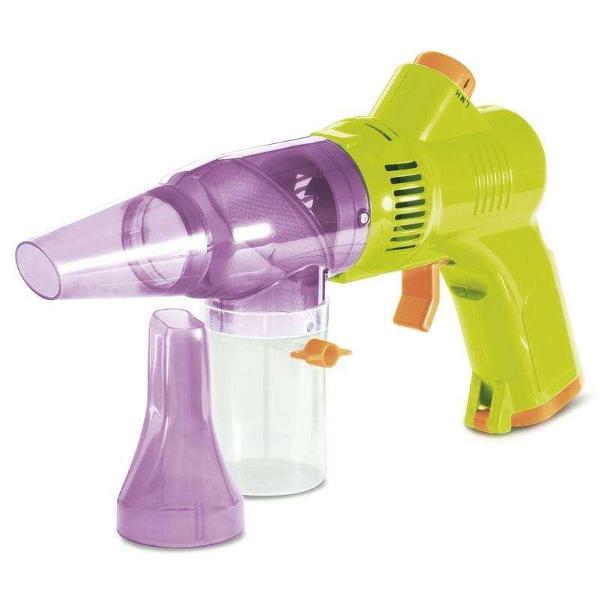 Acest aspirator de insecte îî ajut&259; pe copii s&259; prind&259; &537;i s&259; observe insectele f&259;r&259; a le face vreun r&259;u Aspiratorul de insecte are 3 viteze de aspirare un container &537;i dou&259; conuri frontalede asemenea g&259;si&539;i in pachet instruc&539;iuni cu ilustra&539;ii colorDimensiune cutie 31 x 26 x 7 cm L x l x hGreutate 440 grVârsta recomandat&259; de produc&259;tor 