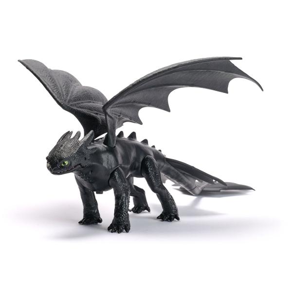 Adauga in colectia ta indragitele figurine cu dragoni din How to Train Your Dragon Figurinele au cap si aripi mobile fiind perfecte pentru joaca interactiva si aventuri imaginative alaturi de ceilalti dragoni din universul lor Design detaliat inspirat din film Acestia sunt acum gata de actiune Figurinele au aripi mobile si un design realist ideale pentru a recrea lupte aeriene sau pentru colectionare Aripi mobile pentru miscare dinamica Detalii impresionante si culori vii Paseste in 