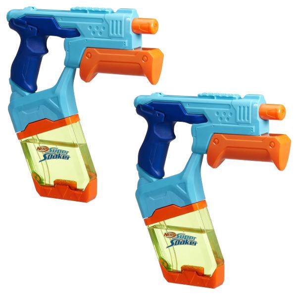 Setul Nerf Super Soaker Dunk-Fill include 2 blastere cu rezervoare cu umplere instantanee astfel incat esti gata sa te lansezi pe suvoaie de distractie Designul inovator al rezervorului permite umplere super rapida pur si simplu scufunda-l si da drumul distractiei Nimic complicat doar scufunda rezervoarele in apa si priveste cum se umplu rapid Fiecare rezervor transparent are capacitate de 300 ml Scufunda fiecare rezervor in apa si esti gata pentru jocuri cu apa in aer liber intr-o clipa 
