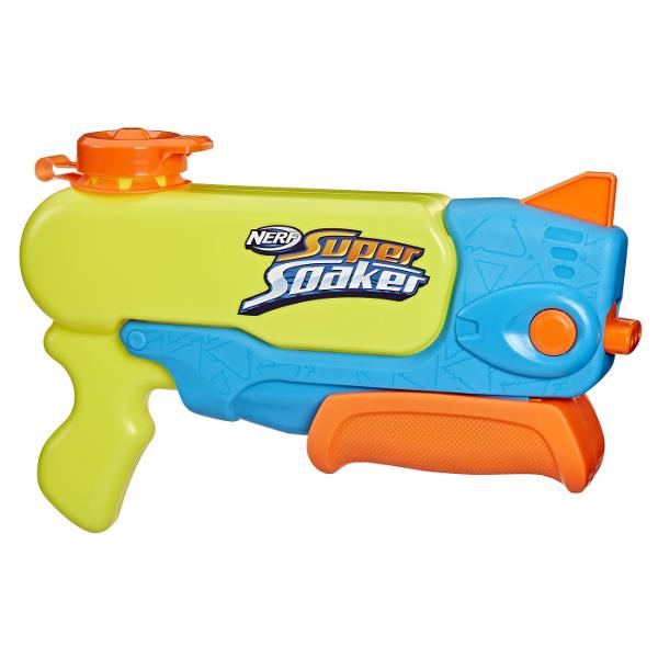 Valuri de apa Blasterul de apa Nerf Super Soaker Wave Spray dezlantuie un val de apa care urca si coboara intr-o miscare ondulata si racoroasa Duza se misca pe masura ce pompezi blasterul creand un val uluitor care uda pe toata lumea in jocuri distractive in aer liber Iesi la distractie in curte cu blasterul cu apa Nerf Super Soaker Wave Spray Este un cadou grozav pentru baietii si fetele de 6 ani si creeaza valuri de distractie pentru adolescenti si adulti Usor de folosit Umple 