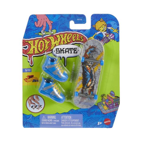 Stapaneste cele mai spectaculoase trucuri pe un deck Hot Wheels Skate conceput cu colaborarea Hot Wheels si a iconicul skateboarder Tony Hawk Fiecare placa vine cu un set detasabil de pantofi de skate care va tin degetele de la picioare in loc in timp ce stapaniti tehnicile si trucurile de la bord Iubitorii de pantofi sport vor adora designul si stilul acestuia Colectia completa de placi ofera imagini uimitoare si focalizare combinand geniul creativ al lui Hot Wheels si Tony Hawk Fiecare 