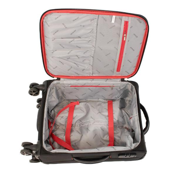 Material impermeabilTroler cu 4 roti prevazut cu un buzunar frontal cu fermoar Placuta identificareManer lateral si superior pentru toate dimensiunile si deasemenea maner plastic in partea de jos a trolerului pentru o manevrare mai usoaraSuport plastic in partea din spate care protejeaza trolerul la urcarea scarilor si protectii cauciuc pentru colturile troleruluiInteriorul este captusit in totalitate si prezinta curele elastice pentru fixarea 