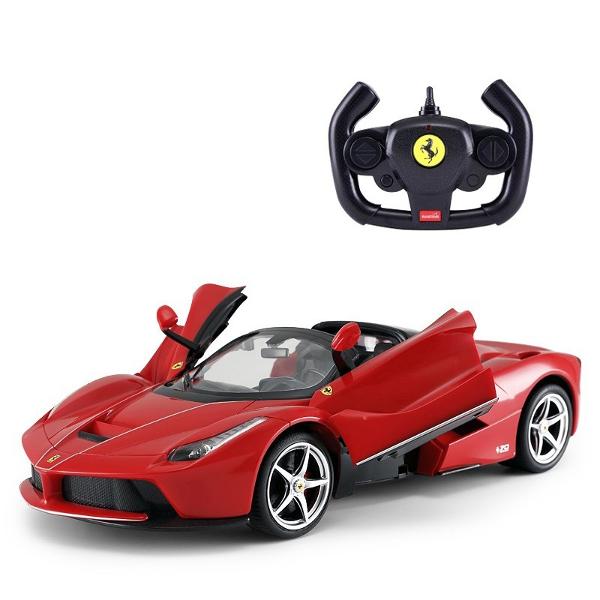 Copilul dumneavoastra se poate juca in voie cu masina cu telecomanda Ferrari Aparta rosu scara 1 la 14 oferita de brandul international Rastar Nicio cursa nu este imposibil de castigat cu acesta masinuta replica oficiala cu licenta a modelului original construita cu mare atentie la detalii Masinuta are proportiile ideale pentru momente pline de distractie si amuzament avand dimensiunile in centimetri dupa cum urmeaza  335147108Masinuta functioneaza pe frecventa de 24GAlimentarea 