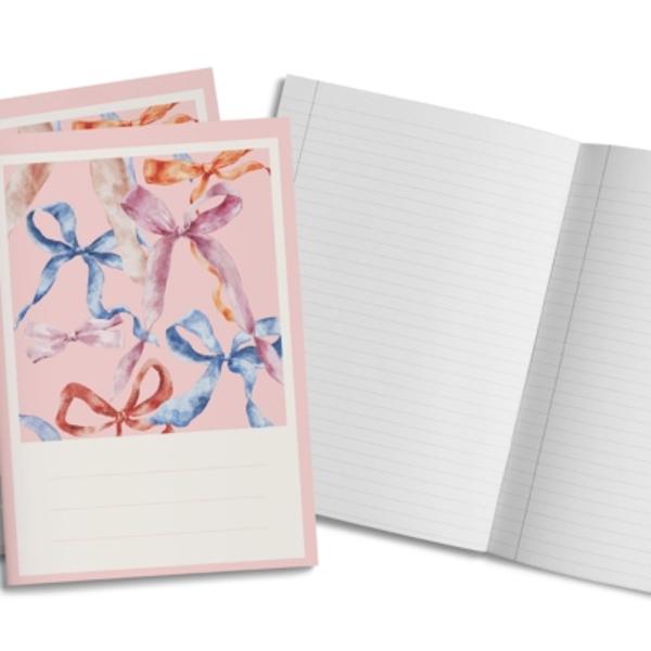 Caiet A4 dictando marca MINK produs &icirc;n Rom&acirc;nia vine cu un design fresh &537;i o calitate superioar&259; Adresat elevilor de gimnaziu &537;i liceu are urm&259;toarele caracteristiciCalitate fil&259; de h&acirc;rtie de 80gmp pentru un scris cu stiloul cu cerneal&259; f&259;r&259; surprize;Liniatur&259;&nbsp;respect&259; cerin&539;ele din mediul academic rom&acirc;nesc fiecare fil&259; are linie pe latura 