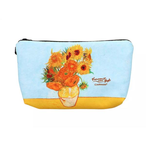 Portfard Van Gogh – Sunflowers 22 x 135 x 15 cmPoart&259; cu tine un strop de art&259; oriunde mergi Acest portfard elegant este decorat cu celebra pictur&259; Floarea-soarelui de Vincent van Gogh aducând culoare &537;i rafinament trusei tale de cosmetice sau 