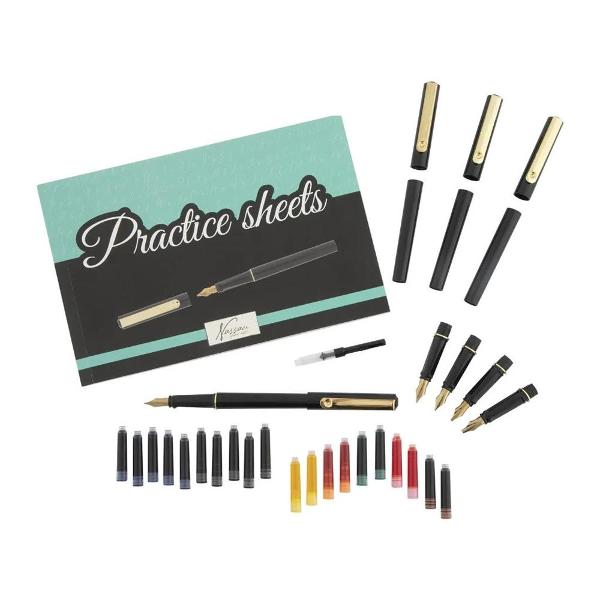 Descopera arta caligrafiei cu acest set complet oferit de Creative Craft Setul include cerneala in diverse culori permitand creativitate si expresivitate in fiecare trasatura Alege dintre multiplele penite incluse fiecare proiectata pentru a oferi o experienta de scris unica si variata Caietul de caligrafie inclus este perfect pentru exersarea si perfectionarea tehnicilor tale fiind un instrument indispensabil pentru oricine doreste sa exploreze frumusetea 