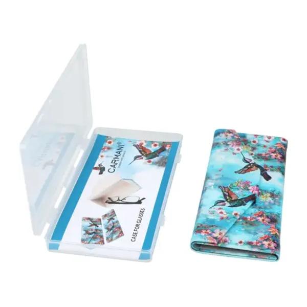 Îmbun&259;t&259;&539;e&537;te-&539;i stilul zilnic cu un accesoriu care îmbin&259; utilitatea cu arta Acest etui pliabil elegant decorat cu motive florale &537;i colibri protejeaz&259; lentilele tale într-un mod sofisticat &537;i estetic Compact u&537;or &537;i proiectat în Polonia este alegerea perfect&259; pentru cineva care apreciaz&259; detaliile rafinate &537;i designul expresivp data-start1664 