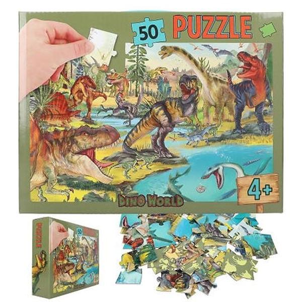 Distractie cu dinozauri In 50 de piese Frumosul puzzle de la Dino World are o dimensiune finita de 58 x 40 cm Recomandat de la 4 ani Intr-o cutie practica din carton cu maner de transport
