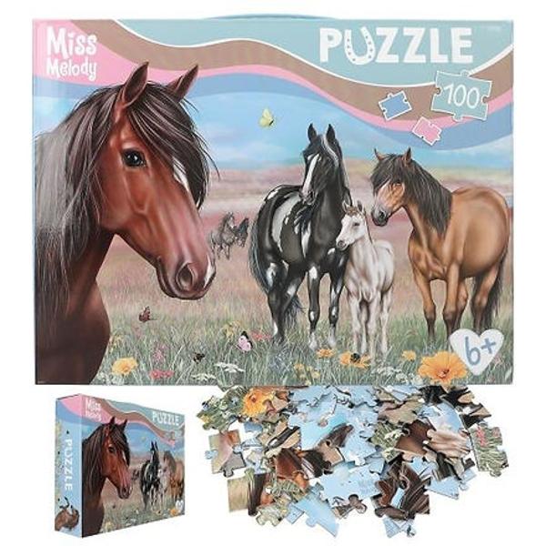 Fericirea cailor în 100 de piese Frumosul puzzle de la Miss Melody în culori delicate are o dimensiune finit&259; de 58 x 40 cm Recomandat de la 6 ani Într-o cutie practic&259; de carton cu mâner de transport