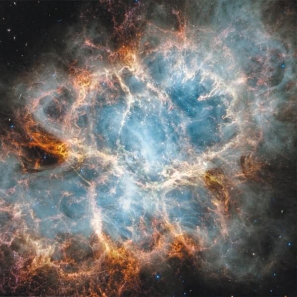 Cartea definitorie despre Telescopul Spa&539;ial James Webb care include cele mai uimitoare imagini ale sale este scris&259; de expertul &icirc;n spa&539;iu dr Maggie Aderin-Pocock&Icirc;n ciuda progreselor uria&537;e ale tehnologiei spa&539;iale din ultimele decenii o mare parte din univers r&259;m&acirc;ne &icirc;n continuare o surs&259; de mister provoc&acirc;nd adeseori mai multe &icirc;ntreb&259;ri dec&acirc;t 