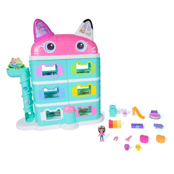 Casa de papusi Gabbys Meow-mazing Dollhouse este inspirata din film si aduce in lumea copiilor peste 60 cm de joaca interactiva si plina de culoare Cu un design unic in forma de pisica casa include mai multe etaje si camere decorate un tobogan in spirala si lift functional pentru figurine Setul contine peste 20 de accesorii si surprize care transforma fiecare joaca intr-o aventura creativa Copiii pot recrea momente din film sau isi pot inventa propriile povesti magice alaturi de Gabby 