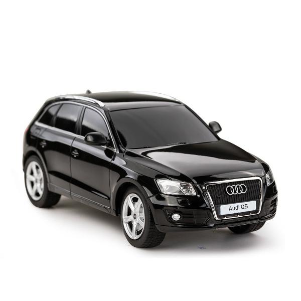 Copilul dumneavoastra se poate juca in voie cu masina cu telecomanda Audi Q5 scara 1 la 24 oferita de brandul international Rastar Nicio cursa nu este imposibil de castigat cu acesta masinuta replica oficiala cu licenta a modelului original construita cu mare atentie la detalii Masinuta are proportiile ideale pentru momente pline de distractie si amuzament avand dimensiunile in centimetri dupa cum urmeaza  1899252Masinuta functioneaza pe frecventa de 24GAlimentarea se face astfel  