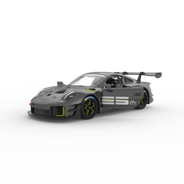 Copilul dumneavoastra se poate juca in voie cu masina cu telecomanda PORSCHE 911 GT2 RS CLUBSPORT 25 scara 1 la 14 oferita de brandul international Rastar Nicio cursa nu este imposibil de castigat cu acesta masinuta replica oficiala cu licenta a modelului original construita cu mare atentie la detalii Masinuta are proportiile ideale pentru momente pline de distractie si amuzamentMasinuta functioneaza pe frecventa de 24GAlimentarea se face astfel  pentru masinuta sunt necesare 5 baterii 