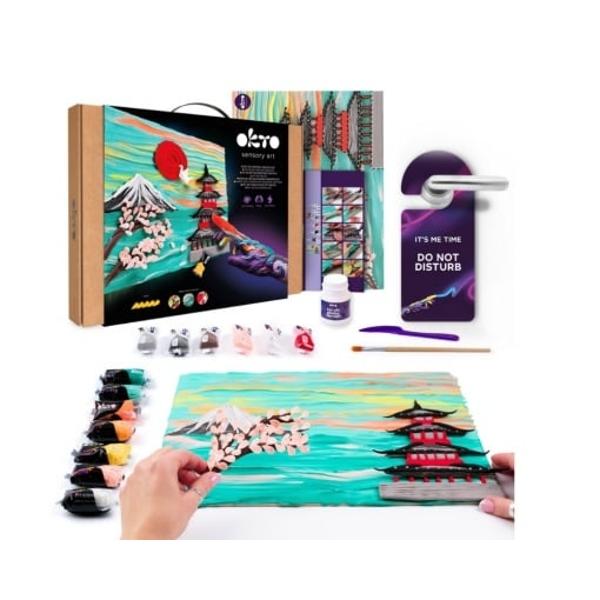 Transforma cultura japoneza intr-o experienta artistica 3DCreeaza-ti propria lucrare inspirata din Japonia cu acest set DIY complet perfect pentru relaxare si exprimare creativa Folosind lutul usor Air Clay si o panza de calitate poti modela si picta cele mai emblematice elemente ale Japoniei – de la peisaje traditionale la simboluri culturale Ideal pentru adulti adolescenti si activitati de familieCe contine setulPanza din bumbac 